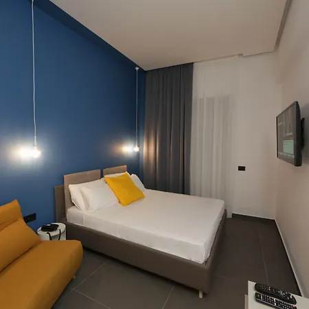 Cellamare & 4* Naples